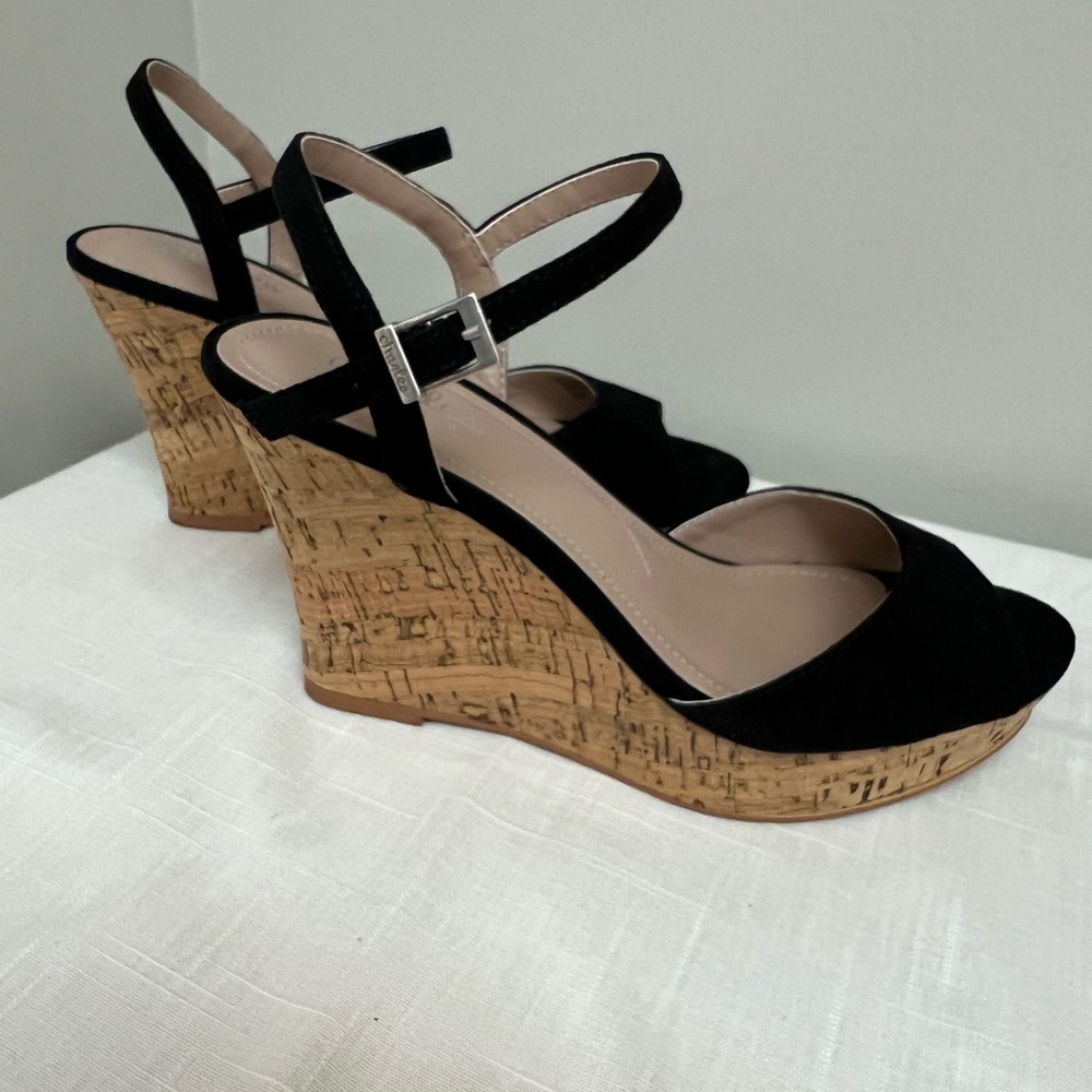 Charles by Charles Davide Black Wedge Platform Sandals—Size6.5